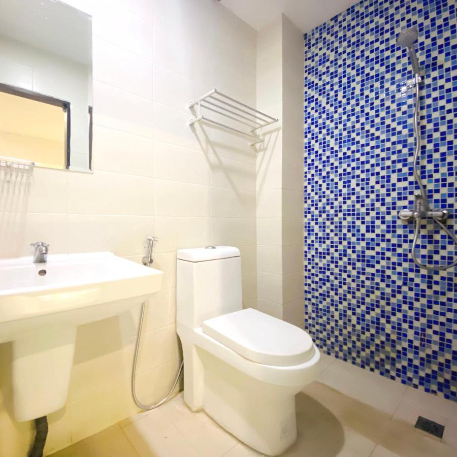 Djuragan Kamar Mangga Besar Hostel Jakarta Exterior photo