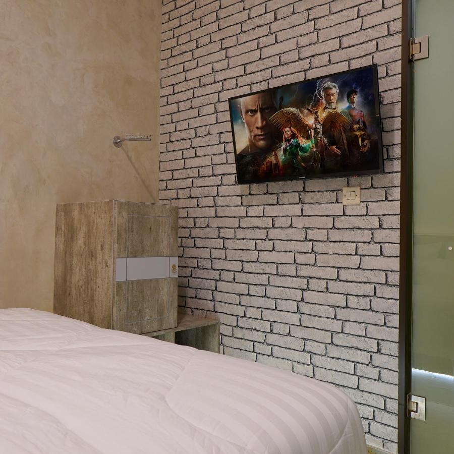 Djuragan Kamar Mangga Besar Hostel Jakarta Exterior photo